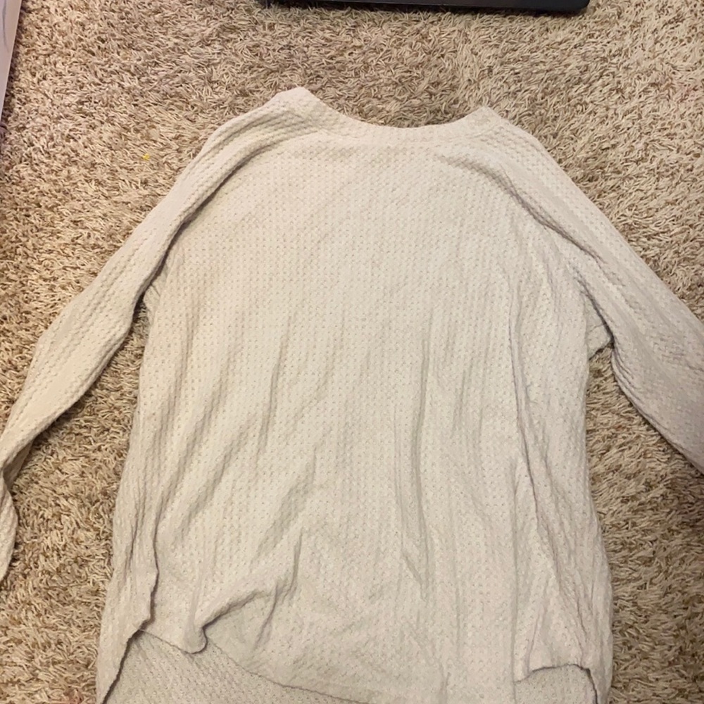 grey long sleeve american eagle sweater